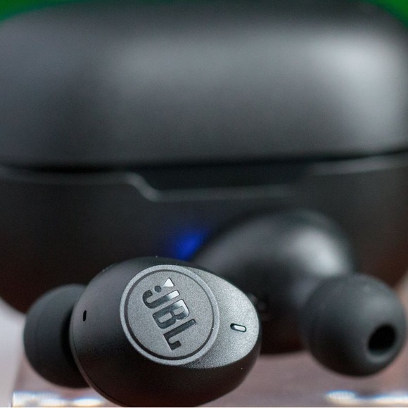 SOLD • JBL Wireless Bluetooth Earbuds - Picture 3 of 4